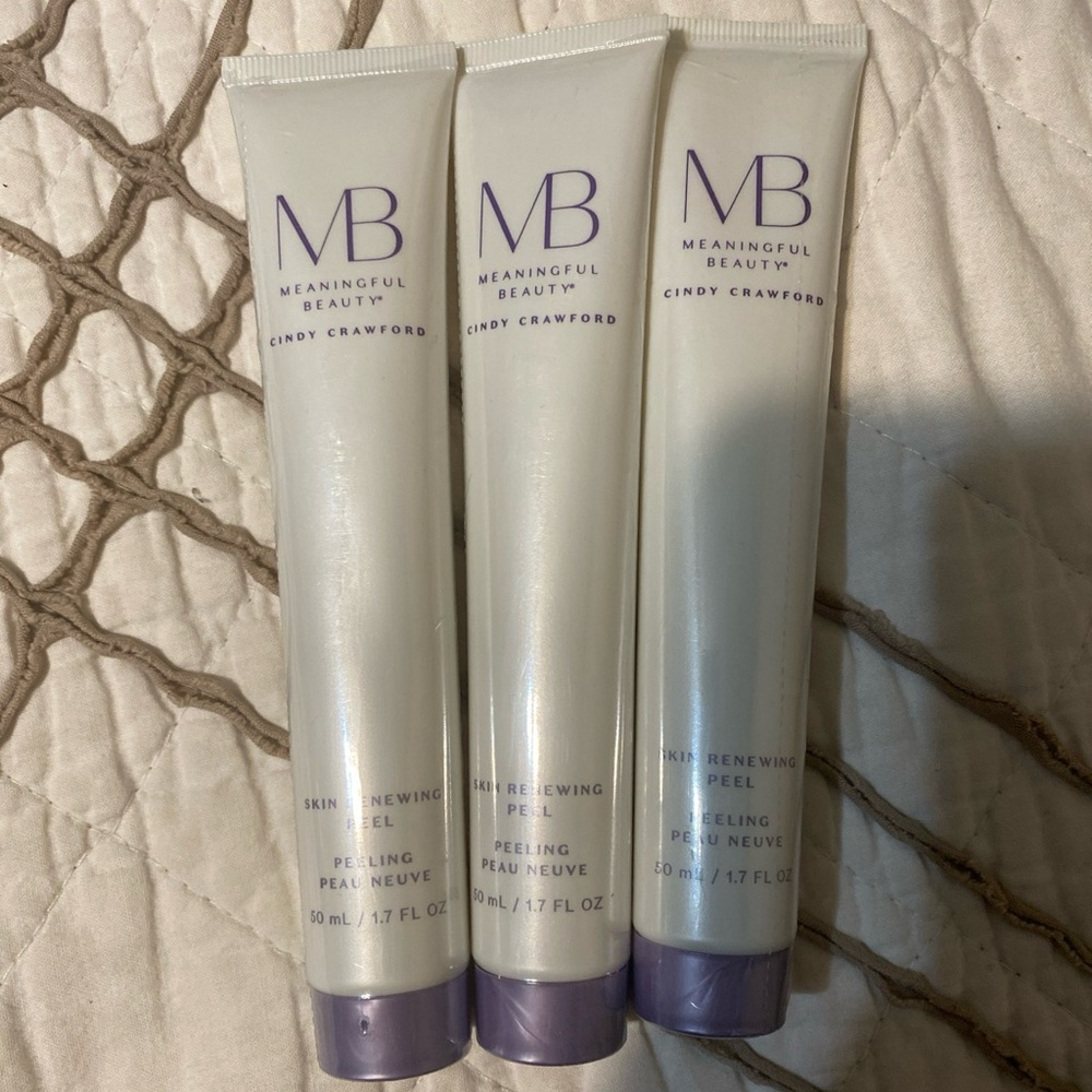 Brand New Cindy Crawford Meaningful Beauty Skin Renewing Peel 50 mL / 1.7 FL OZ